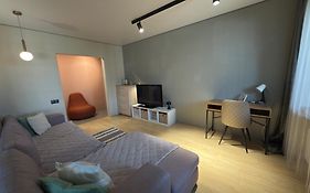 2 Room Modern Apartment View